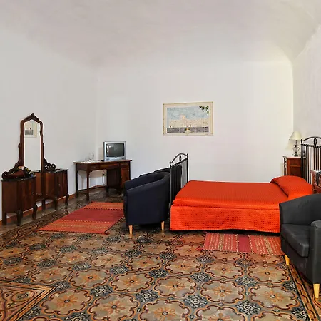 Il Giardino Del Barocco Bed & Breakfast 4*