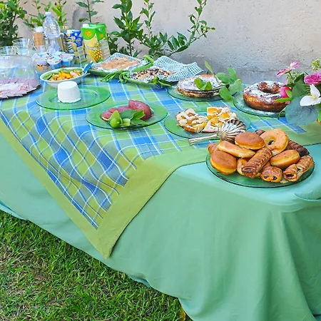 Il Giardino Del Barocco Bed & Breakfast 4*