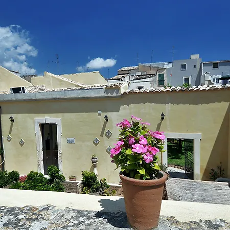 Il Giardino Del Barocco Bed & Breakfast